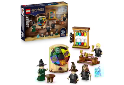 LEGO® Harry Potter Hogwarts™ Castle: Sorting Hat™ Ceremony