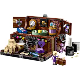 LEGO® Wednesday Things Apartment LEGO® Wednesday Things Apartment