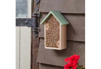 Smart Garden Bee Hotel