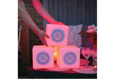 Steepletone Cube Connex Bluetooth Speaker w Led 20cm Steepletone Cube Connex Bluetooth Speaker w Led 20cm