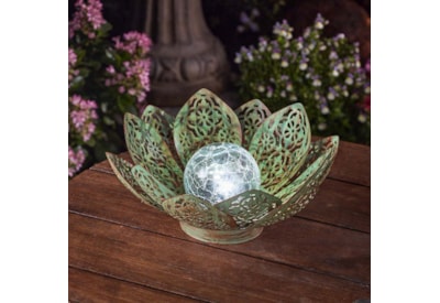 Smart Garden Damasque Solar Lotus - Verdigris Smart Garden Damasque Solar Lotus - Verdigris