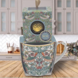 Strawberry Thief Chocolatebomb